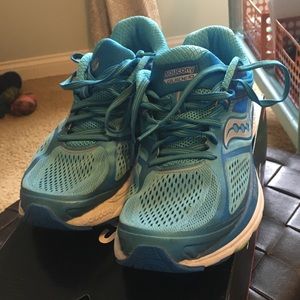 Saucony guide 10 running shoe